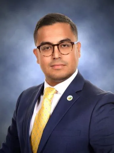  Gil Rebollar